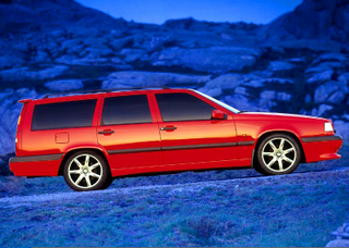 Illustration for article titled The Death Of The Volvo Wagon: Brick Tailgate No More